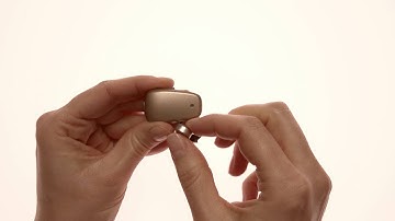 Baha® 5 Power Sound Processor - Changing battery