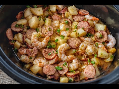 crockpot-cajun-style-smothered-potatoes-with-sausage-and-shrimp