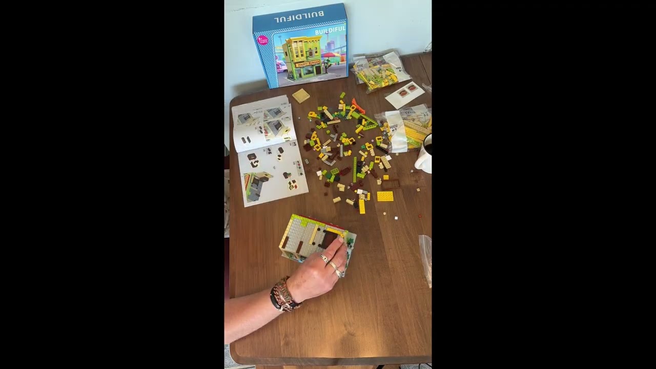 Happy Burger Build (Buildiful)