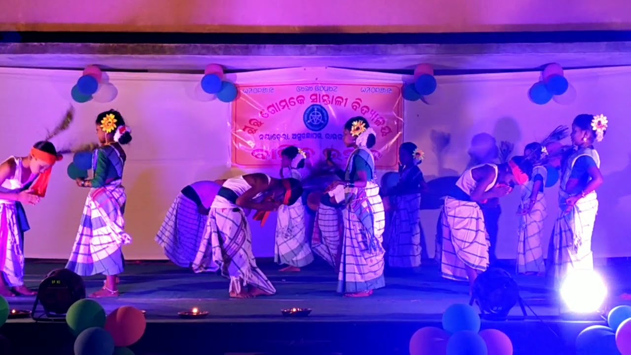 Dah tala re futau akan poraini dance santal songGuru Gomkey Santali School Annual Function   2019