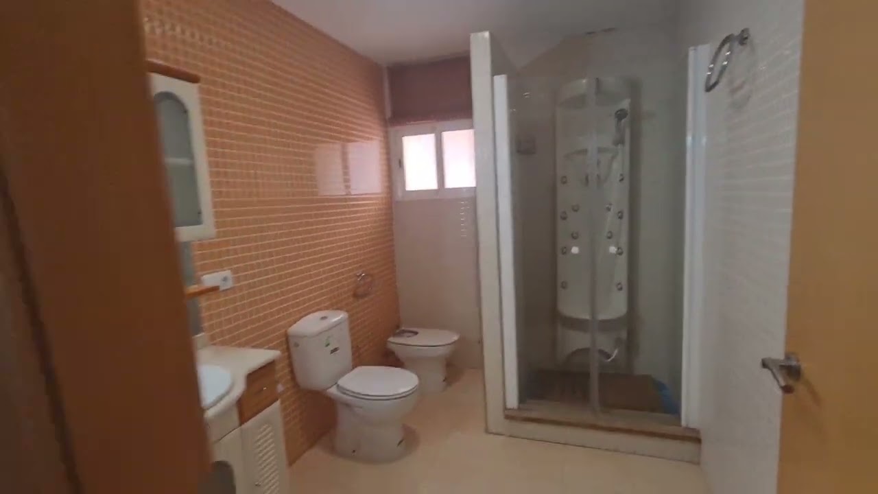 Se alquila casa en el centro de Riba-Roja Del Turia, totalmente amueblada!