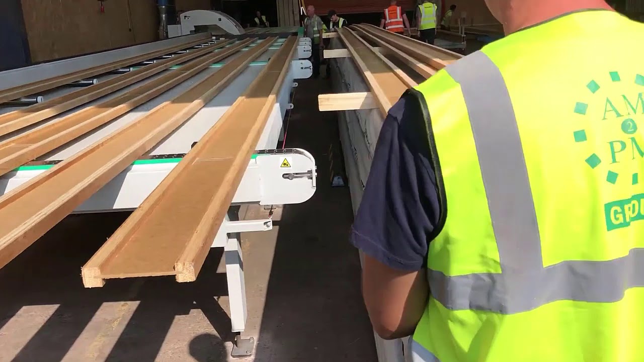 Proficut X50 Combi Cosscutting Saw with Chain Conveyors