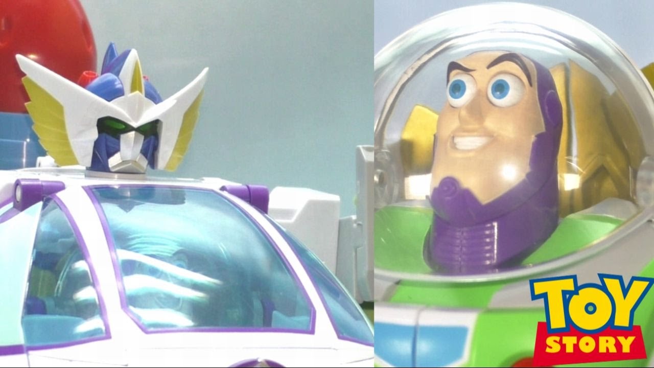 トイ・ストーリーの合体ロボ 超合金 バズ・ザ・スペースレンジャーロボ 超合体大作戦　Buzz Lightyear The Space ranger  robo disney pixar