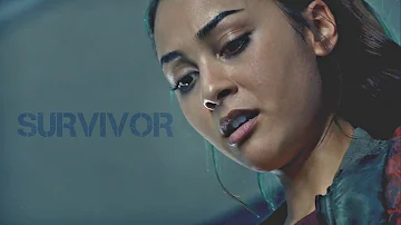 Who did Raven sleep with in the 100?