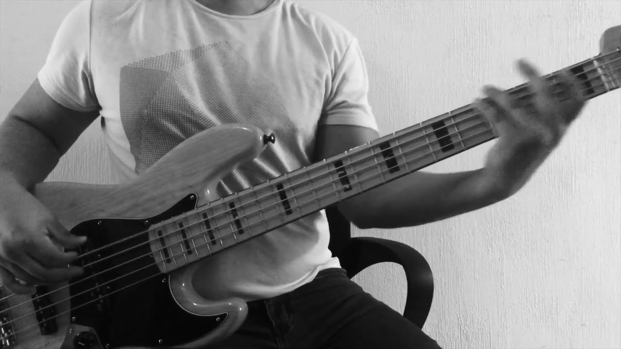 Fender American Deluxe V Jazz Bass