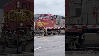 BNSF R-PWR4211 park beside the Longmont Depot #bnsf #dash9 #warbonnet #train #short #heritageunit