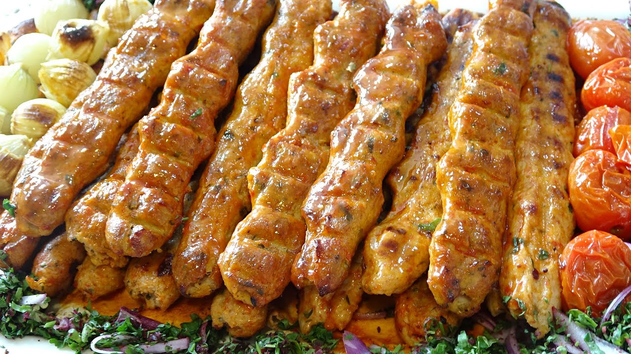 كباب الدجاح مشوي بالفرن وأسرار طراوتها بتتبيلة المميزة وطعم رهييييييب😋