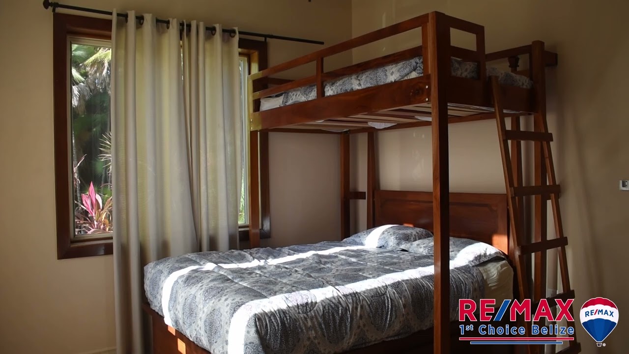 RE/MAX 1st Choice Belize - 3 Bedroom 2 Bathroom Condo in Coco Plum Unit 411