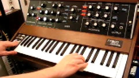 MOOG MINIMOOG - uncommon sounds | HQ DEMO