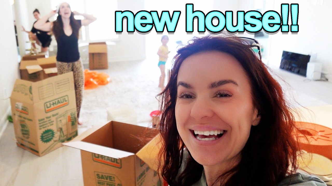 We moved in to the NEW HOUSE!!
