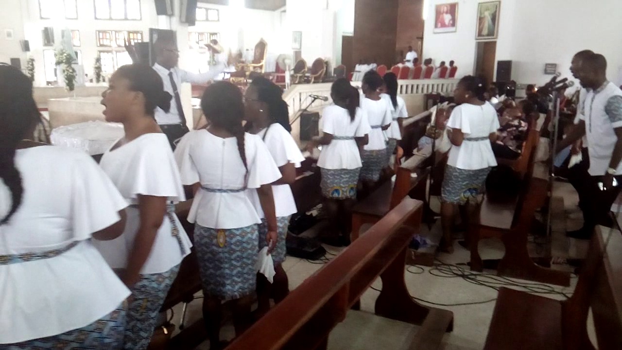 Chorale Sainte Philomène de la paroisse saints famille riviera 3 YouTube