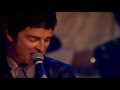 Noel Gallagher's High Flying Birds - Everybody's on the Run (NME Awards 2012)