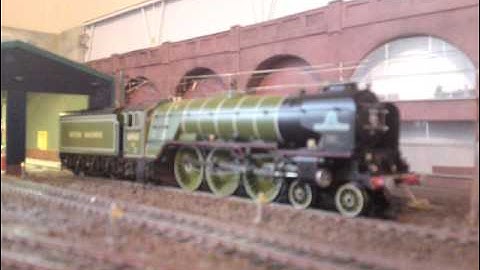 howes custom tornado shovelling sounds