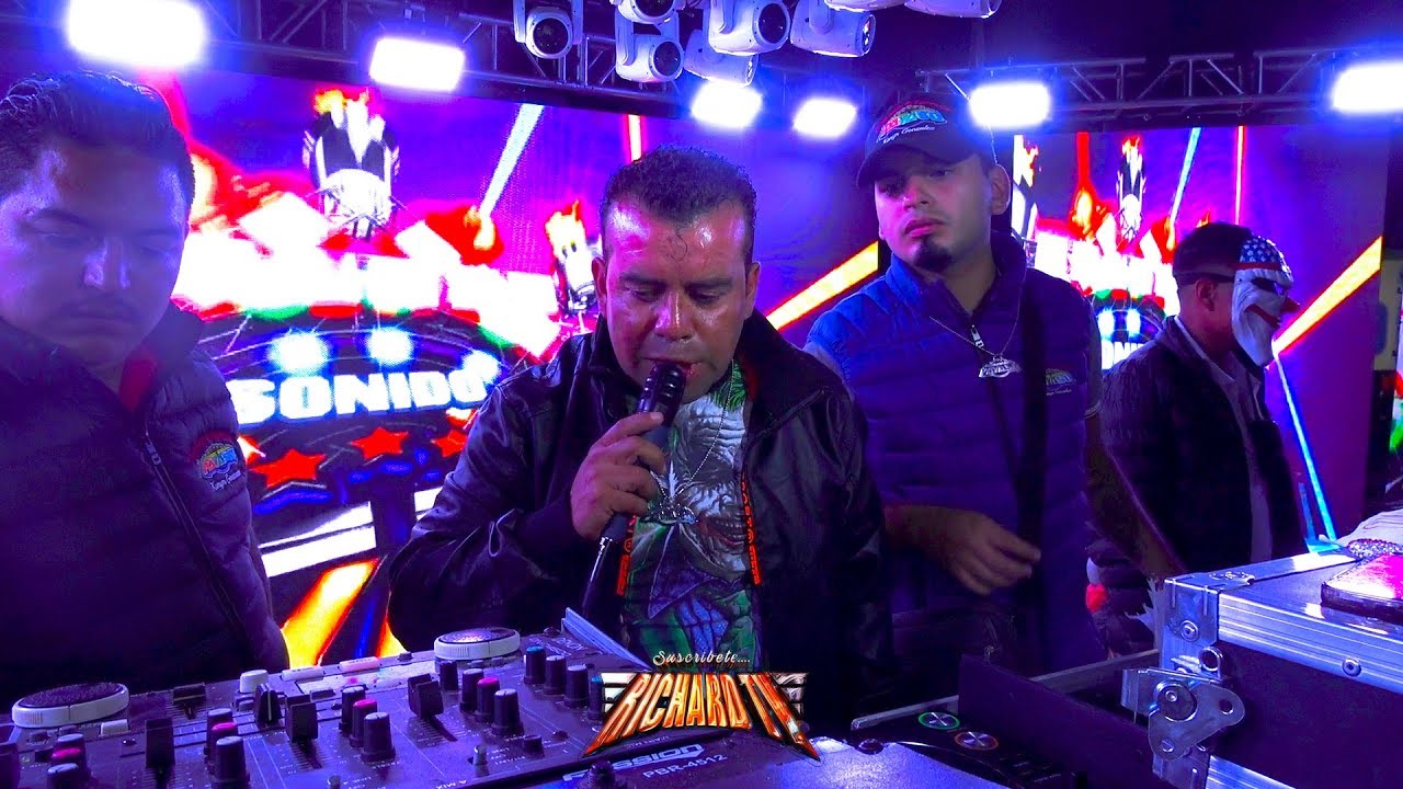 🔥 ASI PRESENTO UNA CUMBIA ECUATORIANA SONIDO PAYASO EN PISTA LAS ESTRELLAS sonideras perronas