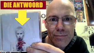 *DIE ANTWOORD* / MOE'S CD CULTURE SHOW AND TELL / EPISODE: 007