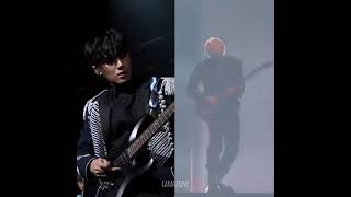 seventeen mingyu and woozi playing guitar in clap's intro #shorts #kpop #seventeen #viral #세븐틴