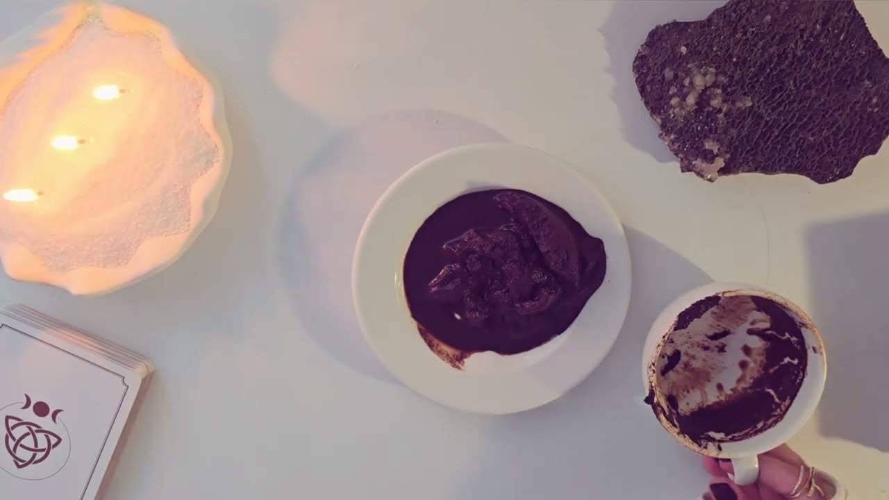 ASLAN BURCU ~ KAHVE VE TARO 🐳