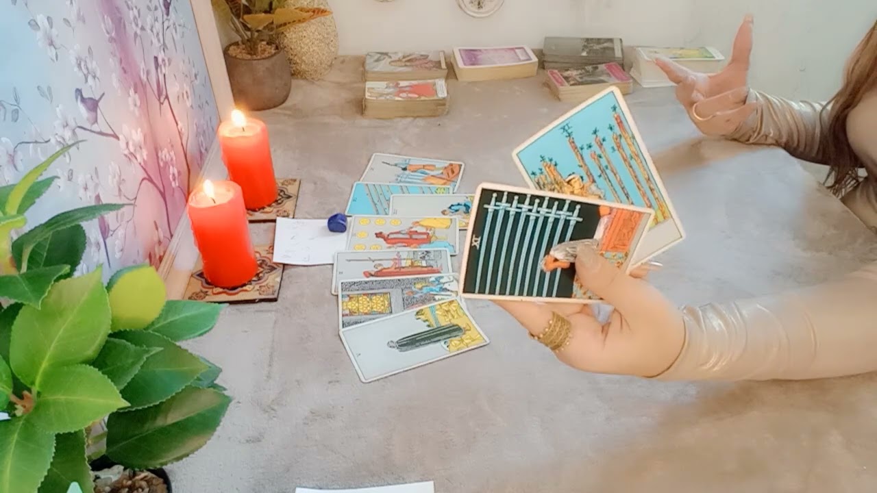 طاقه للعزاب والمطلقين🔔 من القادم ليك للحب والزواج♥ مواصفاته كامله🌹 قي خلال شهرين طاقه مفتوحه 🎀