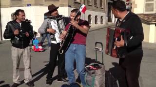 Video thumbnail of "Jorge Loayzat - Switzerland's Adventures - "Cielito Lindo" con músicos rumanos en Ginebra"