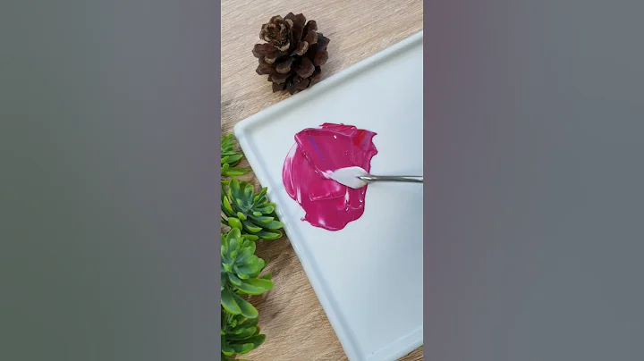 Mixing fuchsia paint 🌱🙈