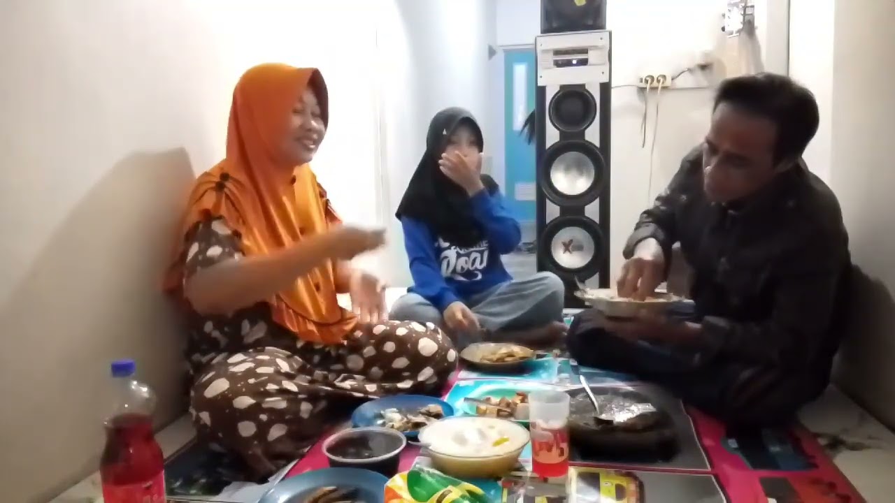 Buka puasa ke 6, takjilnya kolak dan es cincau