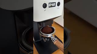 Adjustable Grind Chute on the Lelit Steve Coffee Grinder