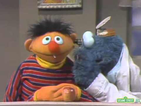 Classic Sesame Street - Cookie Monster as a Doctor