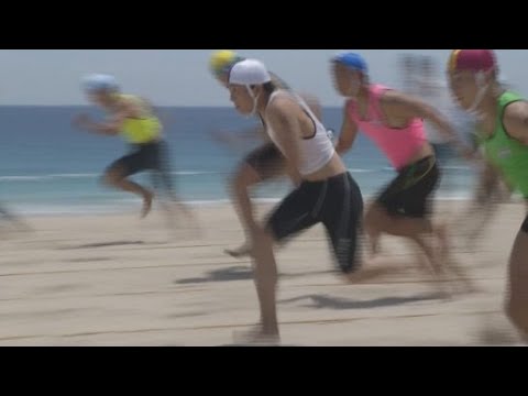 ライフセービングの全国大会　男女600人が参加　世界大会代表選考も兼ね7種目で技術・体力を競う　静岡・下田市白浜海岸