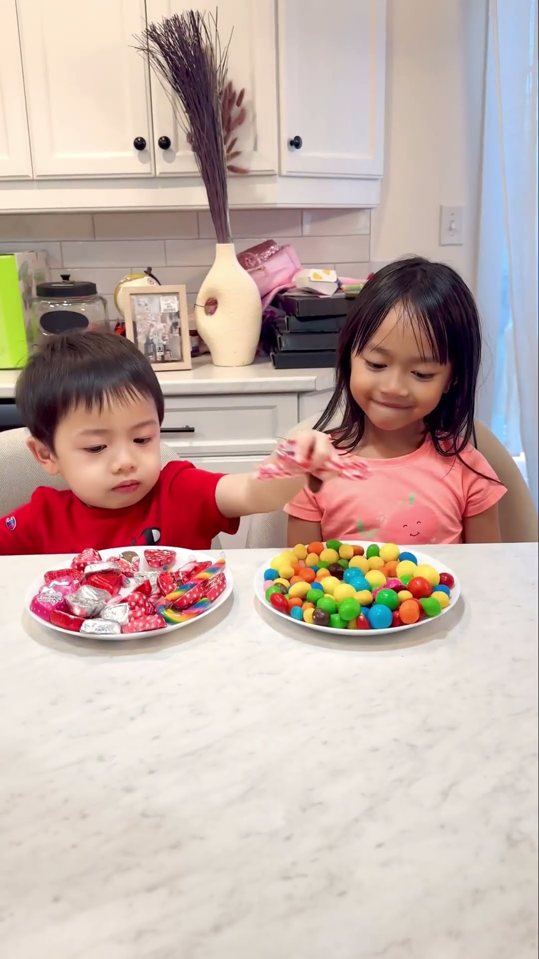 Funny candy prank ??❤️????