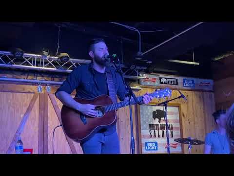 Jordan Davis - Detours (Live) - @ White Buffalo Saloon - Sarasota, Florida - Amazing Quality!!