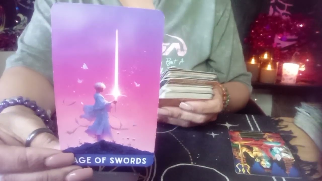 Скорпион ♏. Человек, влюбленный в тебя... Что он чувствует... Боже мой, он держал тебя в секрете!