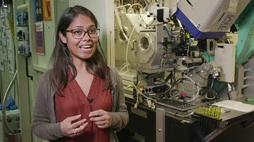 Using X-ray Light to Study Solar Materials at the Advanced Light Source