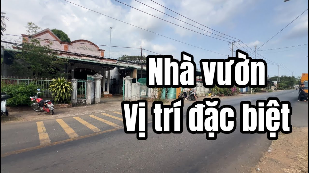 Kẹt tiền bán nhà vườn vị trí đẹp đối diện trường chợ ủy ban xã ở BRVT