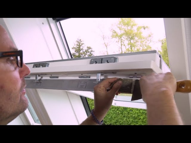 Austausch der Schaumdichtung der Lüftungsklappe bei VELUX Dachfenstern bis  Baujahr 2013 
