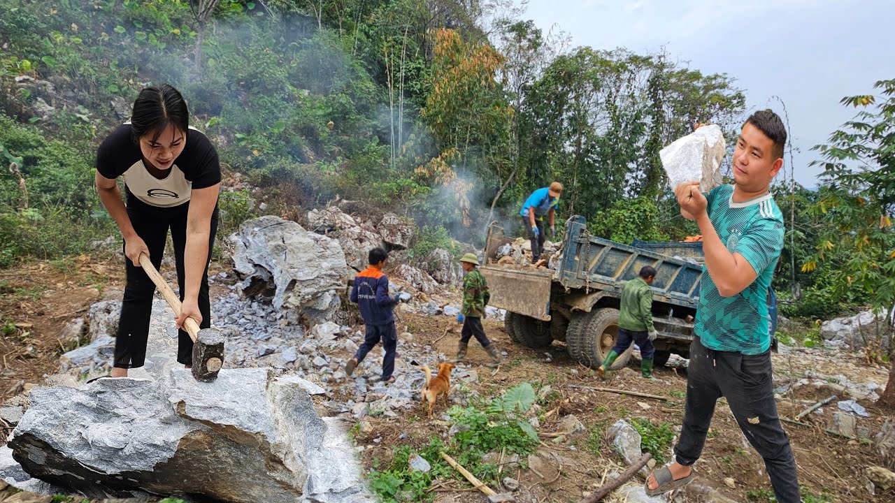 Full video 30 days dump truck carrying construction materials for people in the countryside.