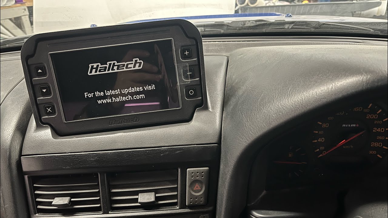 R34 Gktech shifter bushing / Haltech ic7 display / mako motorsports ic7