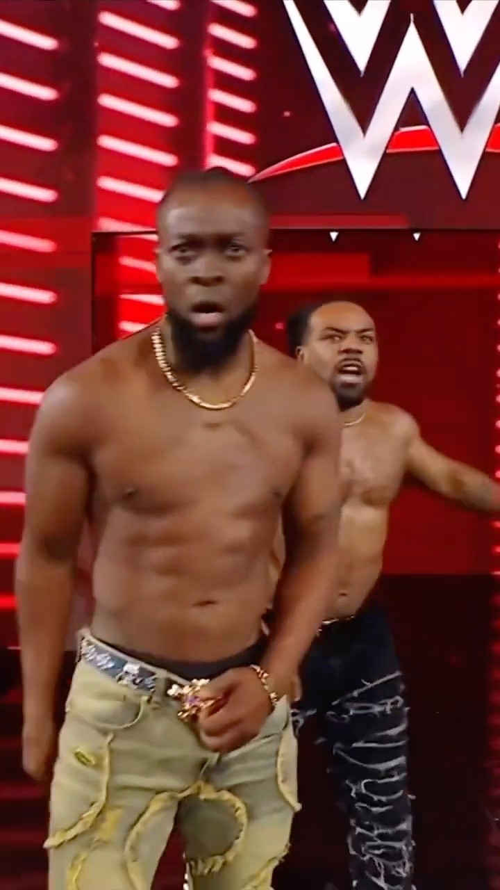 Love seeing The New Day get what they deserve ??? #RawOnNetflix
