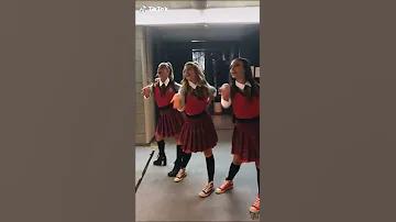 ריף נאמן שירן סנדל ועדי הימבלוי שלוש חברות מאחורי הקלעים של פסטיגל 2020 