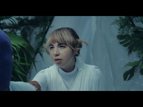 Beach Bunny - Weeds (Official Music Video)