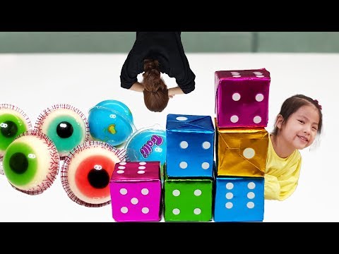 숨겨진 사탕과 젤리를 찾아라!! 서은이의 주사위 껌 지구젤리 눈알젤리 보물찾기 숨바꼭질 Dice Cube Candy Treasure