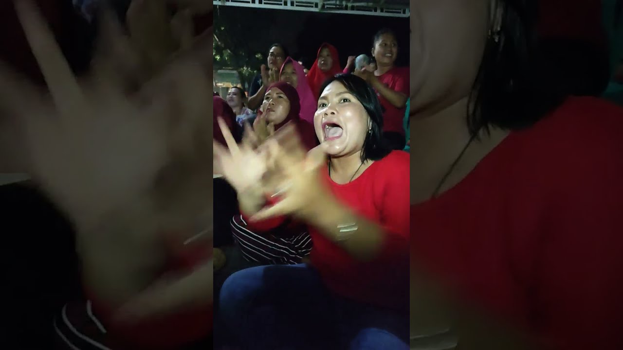 Football Moment - YouTube