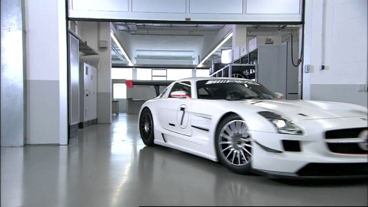 Mercedes SLS AMG GT3  Assembly