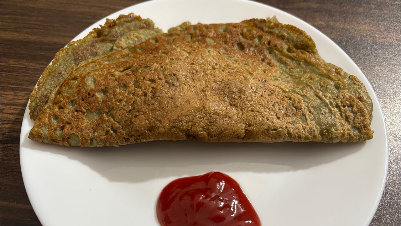 Sprout Moong Dal Chilla #kaursfoodfiesta #food #cooking #indianfood #trendingvideo 