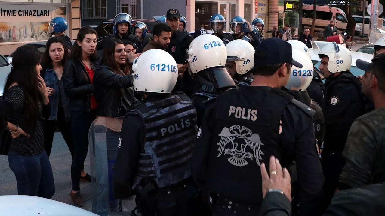 Ankara'da, 'Barış Pınarı Harekatı'nı protesto eden HDP'lilere müdahale: 11 gözaltı