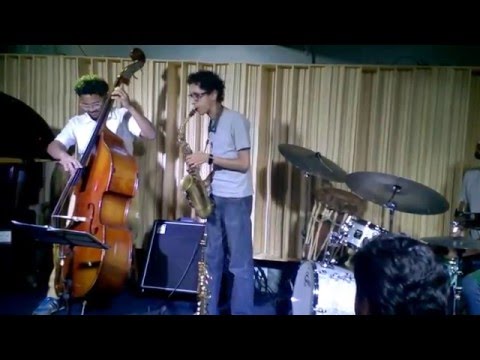 Leandro Cabral Trio com Cassio Ferreira