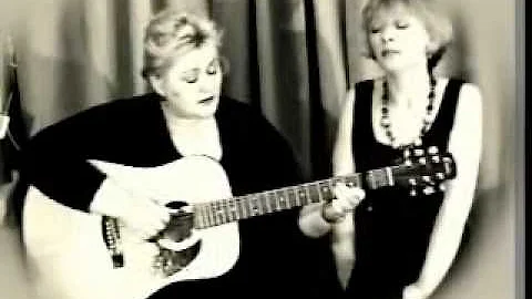 Holohan Sisters "Down by the Glenside" - "Bold Fen...