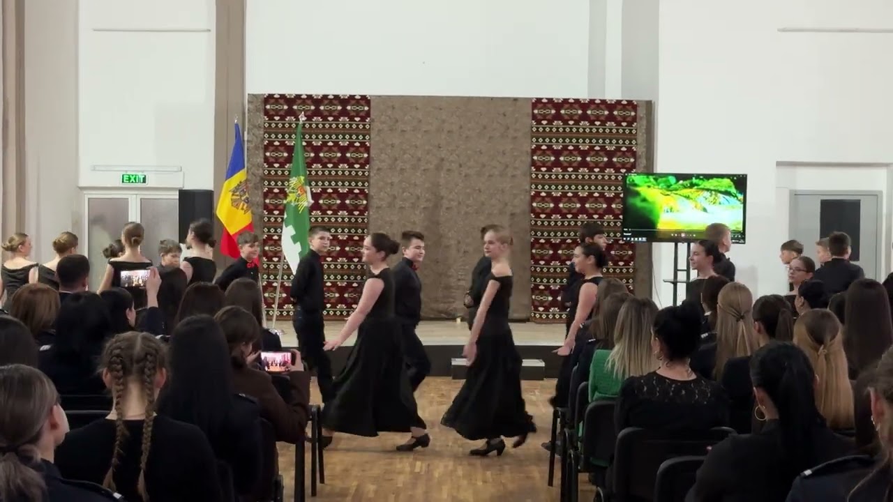 Ansamblul Unghenenii “Brâuleț” - Vals