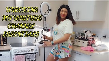 UNBOXING/SETTING UP MY YOUTUBE CHANNEL ESSENTIALS FROM AMAZON