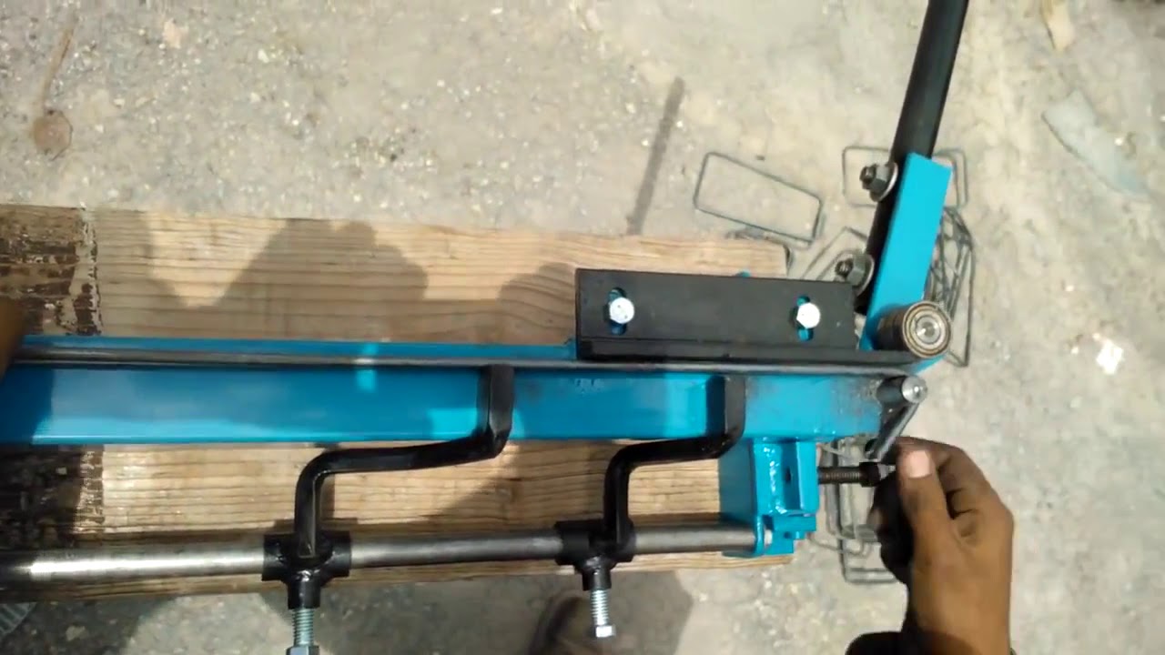 Máquina de dobrar estribos manual