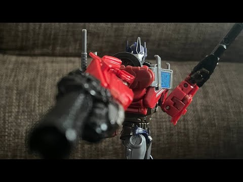 Видео: Обзор на apc optimus prime(first edition)